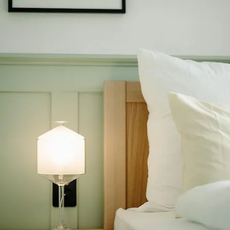 The Hus Am Weinberg Hotel