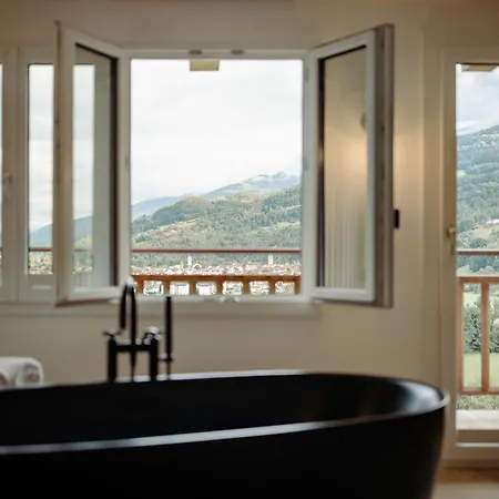 The Hus Am Weinberg Hotel 3*